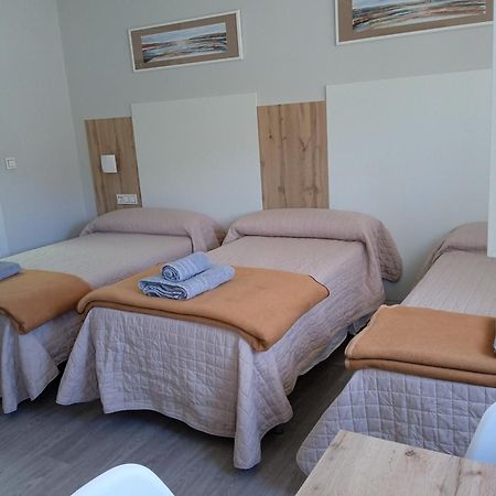 Hostal La Morenica Вільєна Екстер'єр фото